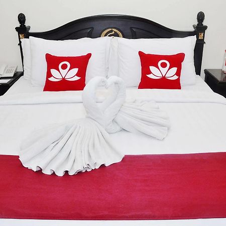 Zen Rooms Sultan Iskandar Muda Surabaya Exterior photo